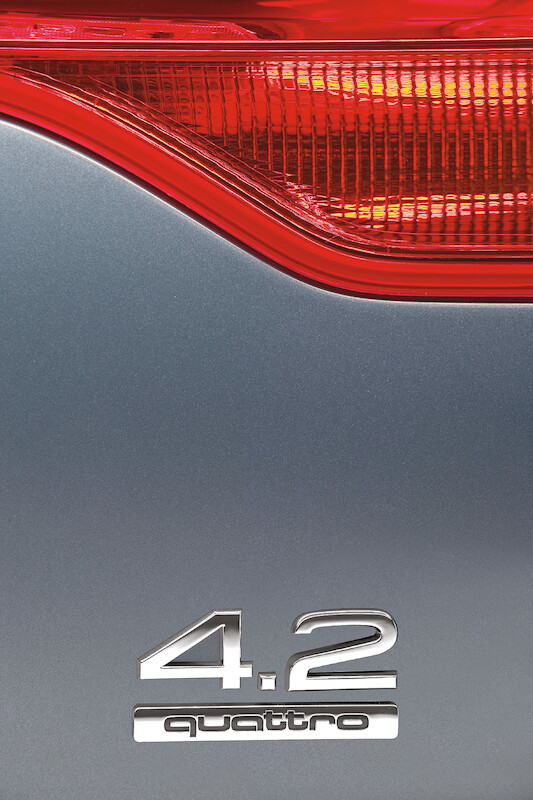 Audi Q7 hybrid concept quattro