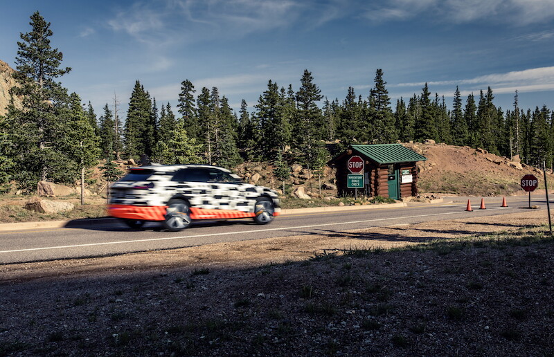 Przejęcie kontroli: Prototyp Audi e-tron - test rekuperacji