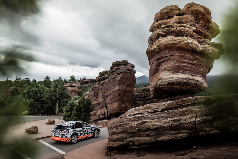 Przejęcie kontroli: Prototyp Audi e-tron - test rekuperacji