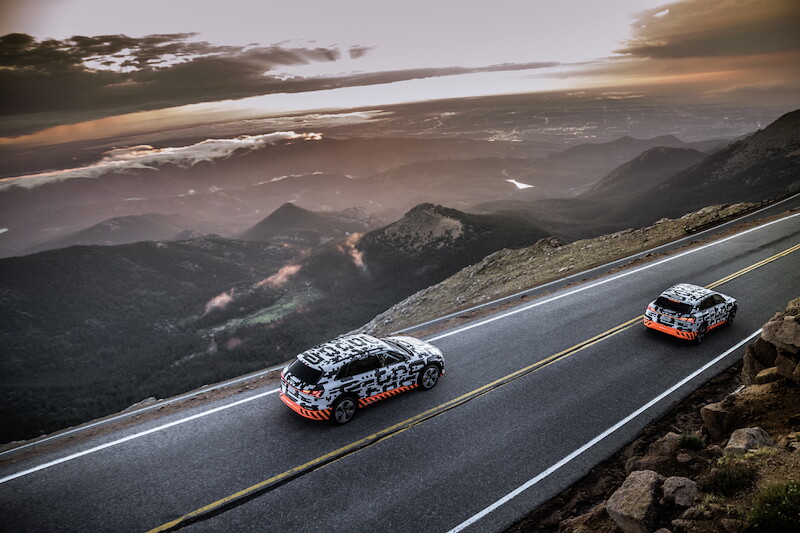 Przejęcie kontroli: Prototyp Audi e-tron - test rekuperacji