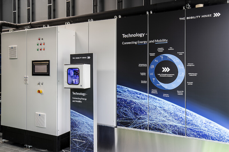 Audi uruchamia na berlińskim kampusie EUREF jednostkę magazynującą energię zbudowaną ze starych akumulatorów