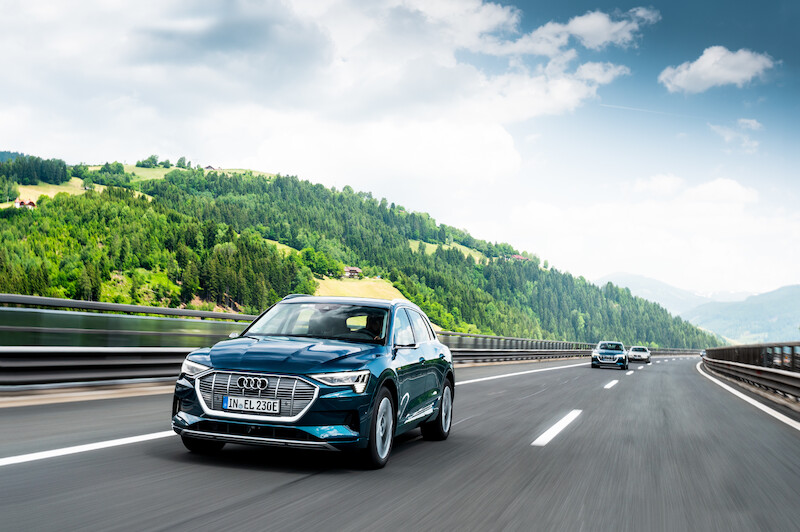 Dziesięć państw w 24 godziny: Audi e-tron w drodze