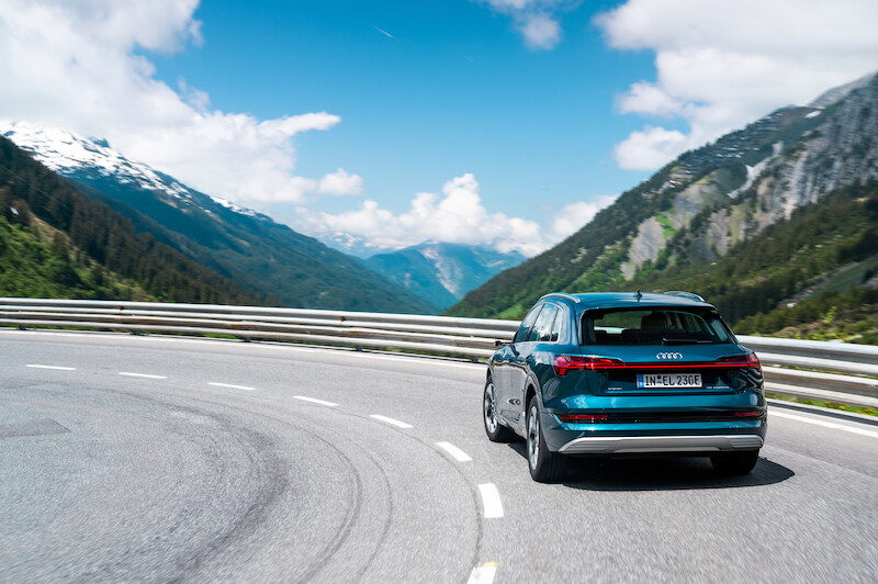 Dziesięć państw w 24 godziny: Audi e-tron w drodze