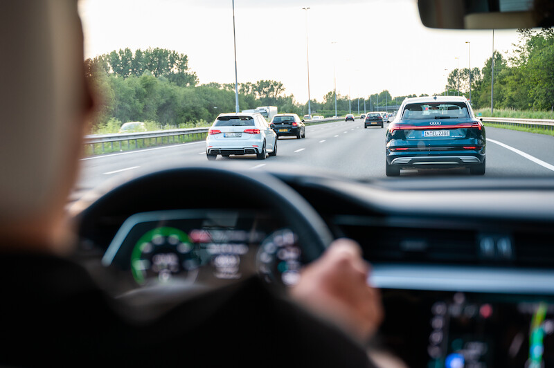 Dziesięć państw w 24 godziny: Audi e-tron w drodze