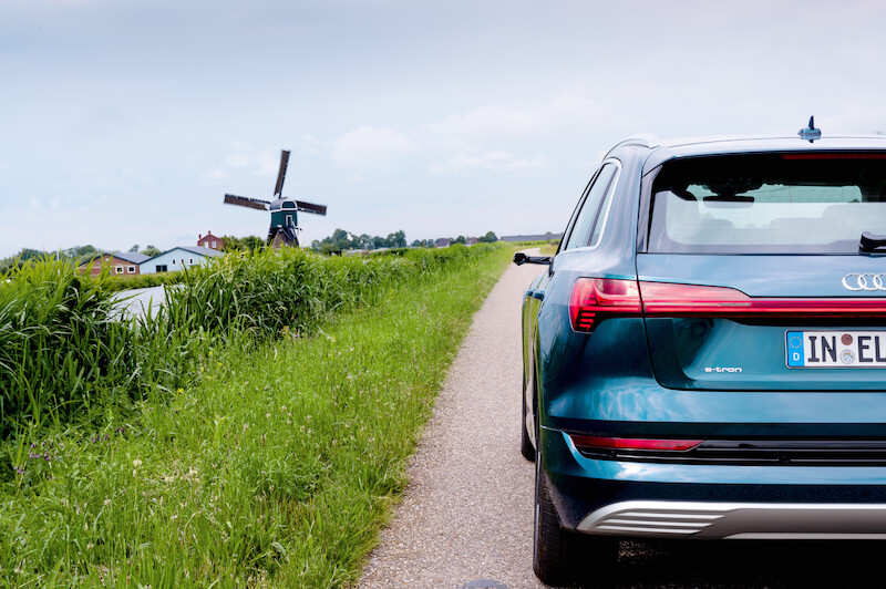Dziesięć państw w 24 godziny: Audi e-tron w drodze