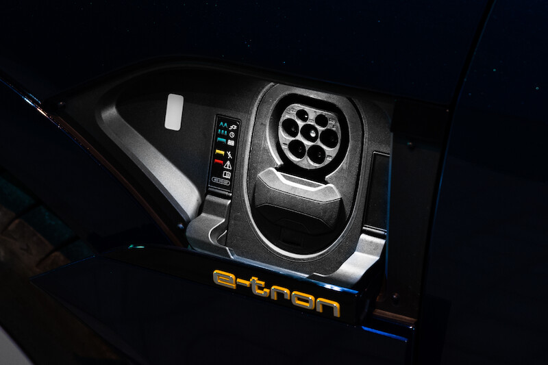 Dziesięć państw w 24 godziny: Audi e-tron w drodze