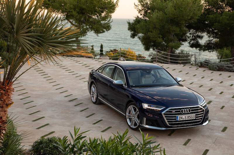 Nowe Audi S8 - ekscytujące osiągi samochodu klasy luksusowej