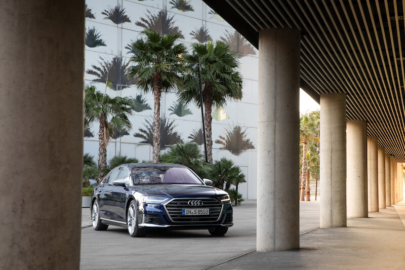 Nowe Audi S8 - ekscytujące osiągi samochodu klasy luksusowej