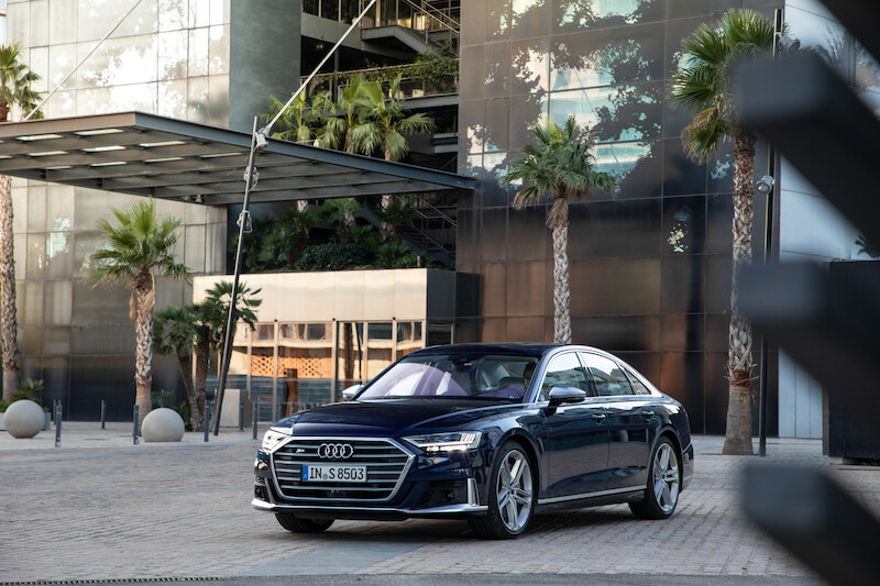 Nowe Audi S8 - ekscytujące osiągi samochodu klasy luksusowej