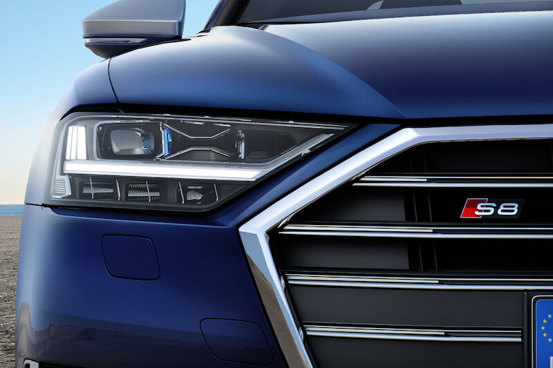 Nowe Audi S8 - ekscytujące osiągi samochodu klasy luksusowej