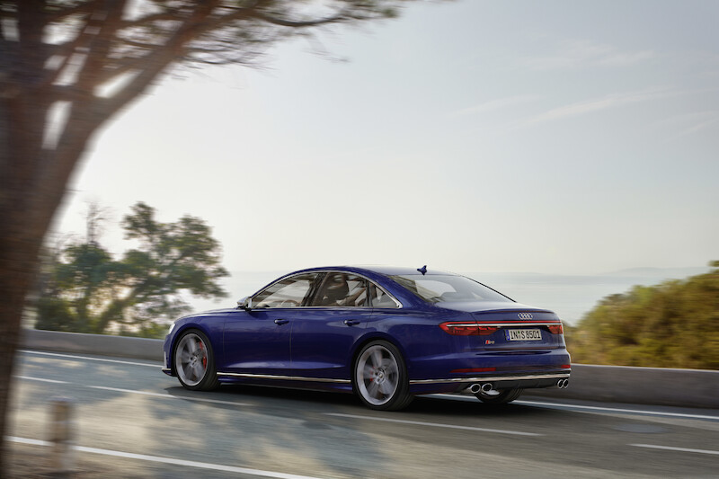 Nowe Audi S8 - ekscytujące osiągi samochodu klasy luksusowej