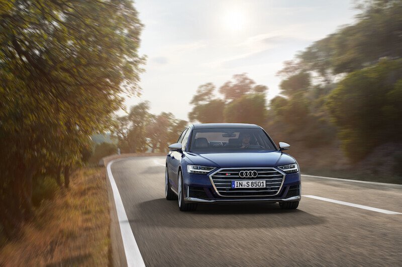Nowe Audi S8 - ekscytujące osiągi samochodu klasy luksusowej