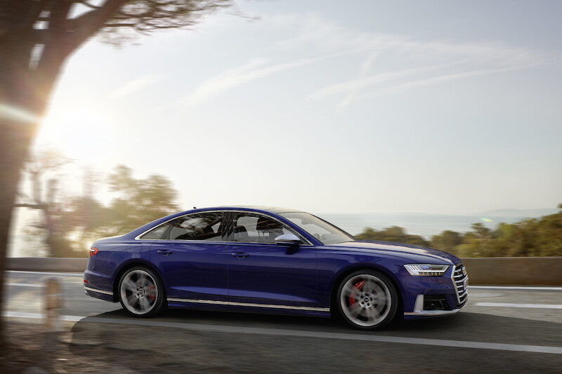 Nowe Audi S8 - ekscytujące osiągi samochodu klasy luksusowej