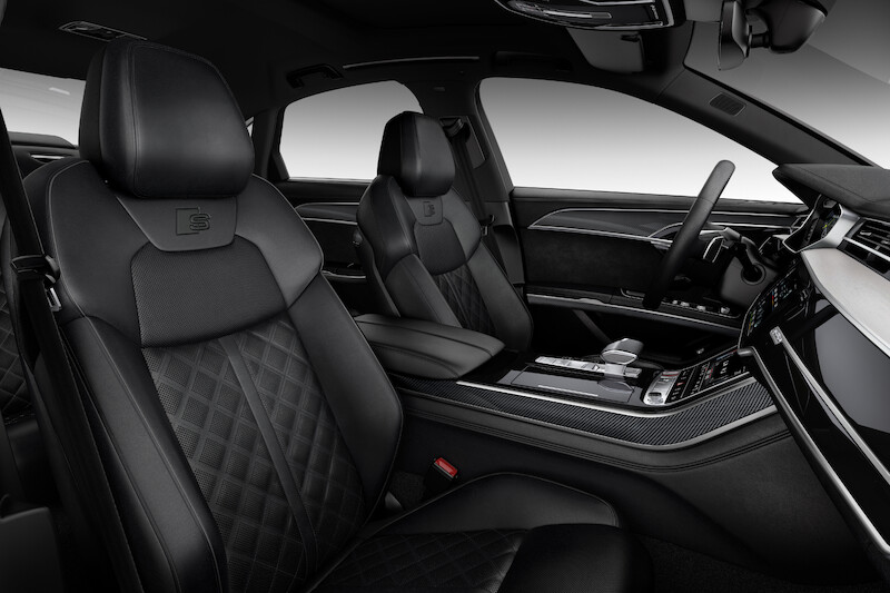 Nowe Audi S8 - ekscytujące osiągi samochodu klasy luksusowej
