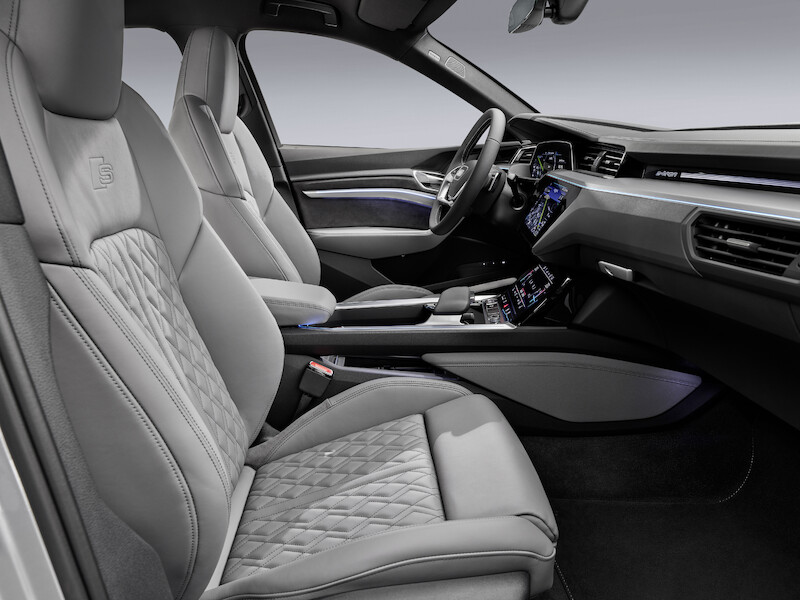 SUV coupé z rodziny pojazdów e-tron: Audi e-tron Sportback