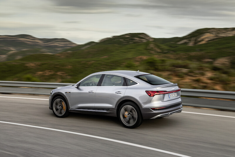 SUV coupé z rodziny pojazdów e-tron: Audi e-tron Sportback
