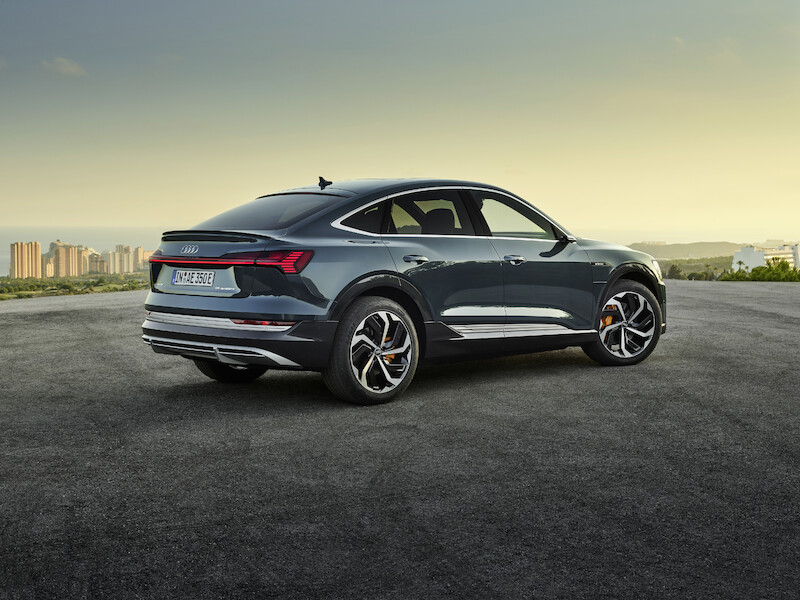 SUV coupé z rodziny pojazdów e-tron: Audi e-tron Sportback