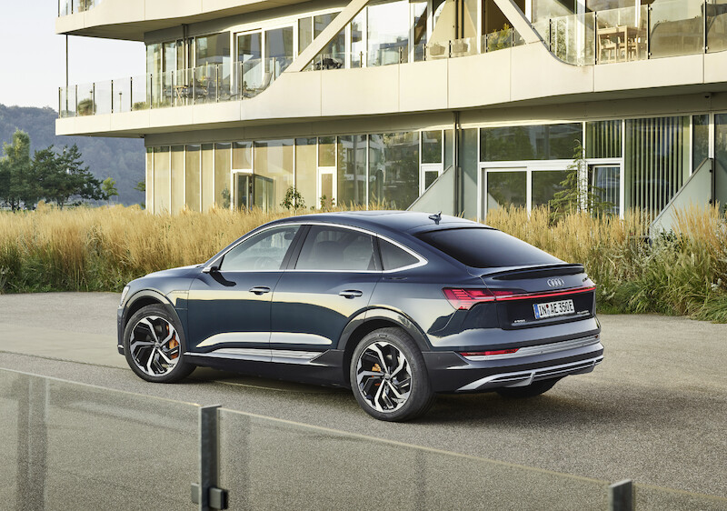 SUV coupé z rodziny pojazdów e-tron: Audi e-tron Sportback