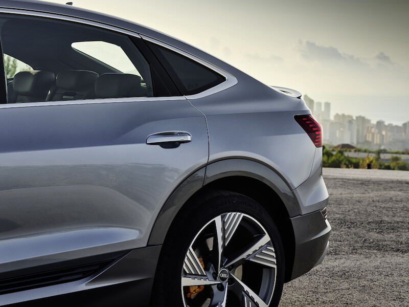 SUV coupé z rodziny pojazdów e-tron: Audi e-tron Sportback