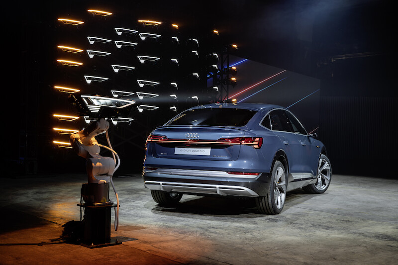SUV coupé z rodziny pojazdów e-tron: Audi e-tron Sportback
