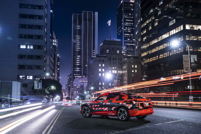 SUV coupé z rodziny pojazdów e-tron: Audi e-tron Sportback