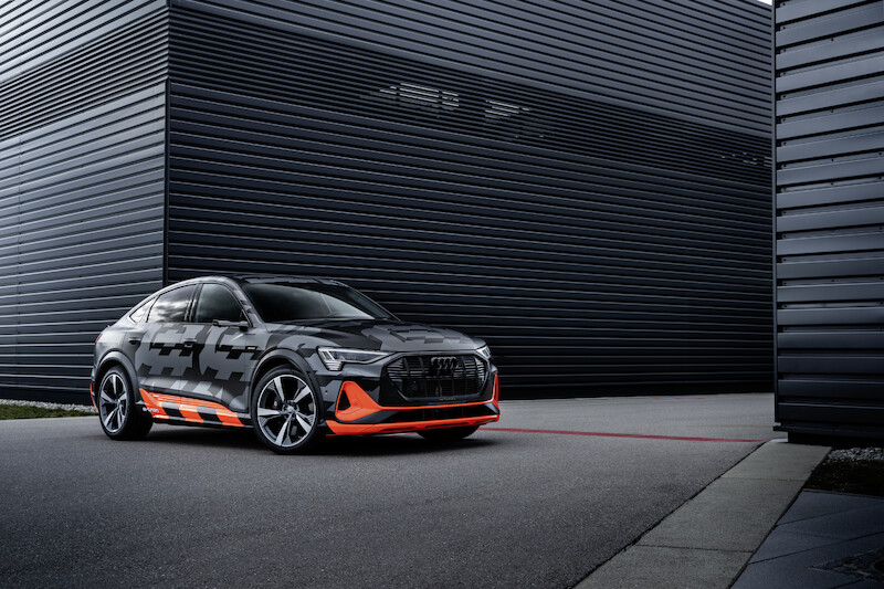 Dynamiczne, zwinne i elektryczne: Audi przedstawia koncepcję napędu dla modeli e-tron S