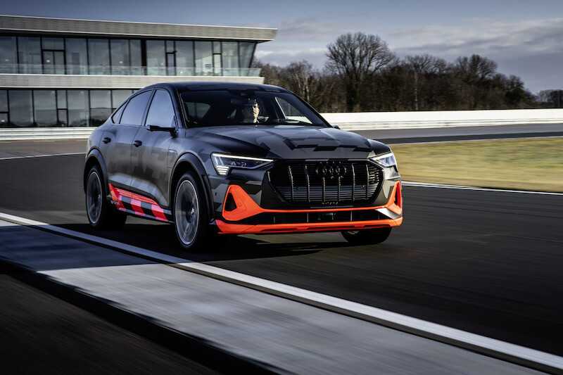 Dynamiczne, zwinne i elektryczne: Audi przedstawia koncepcję napędu dla modeli e-tron S