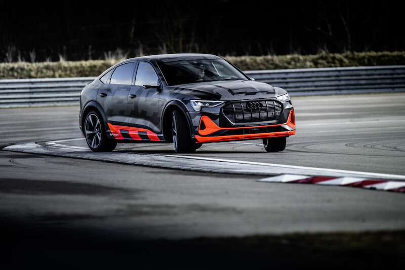 Dynamiczne, zwinne i elektryczne: Audi przedstawia koncepcję napędu dla modeli e-tron S