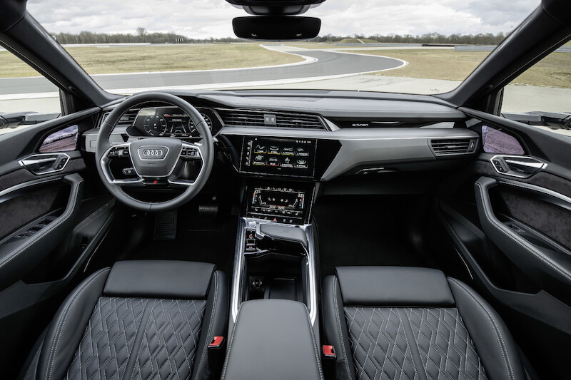 Dynamiczne, zwinne i elektryczne: Audi przedstawia koncepcję napędu dla modeli e-tron S