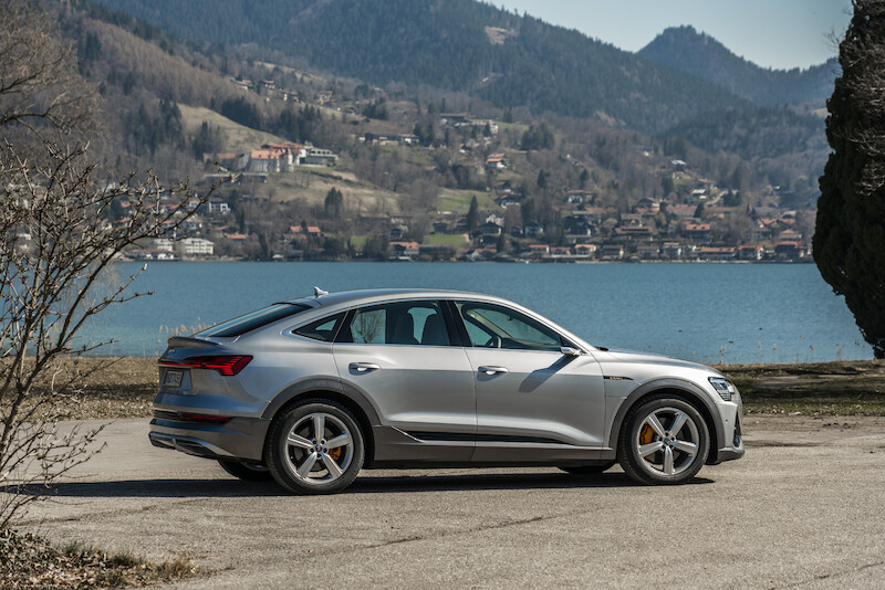 SUV coupé uzupełnia rodzinę pojazdów e-tron: Audi e-tron Sportback