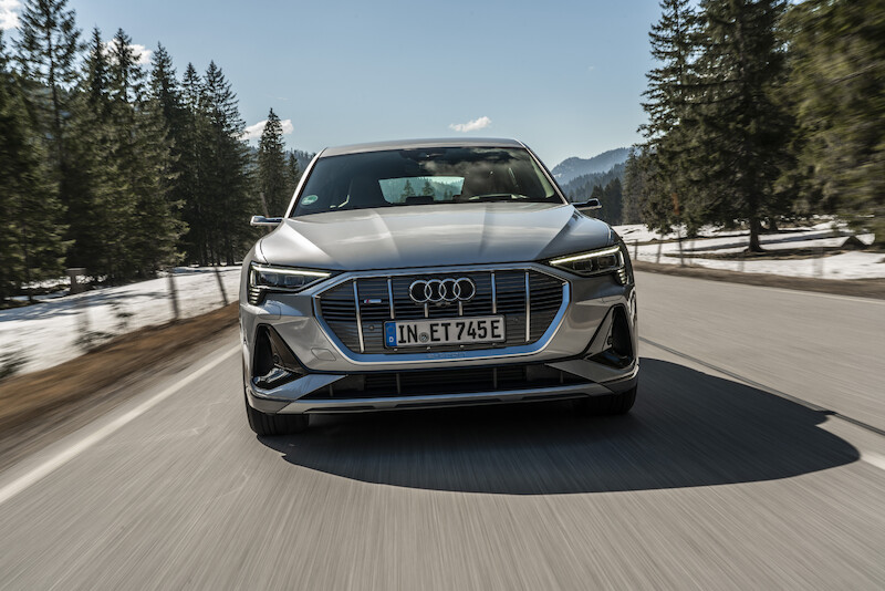 SUV coupé uzupełnia rodzinę pojazdów e-tron: Audi e-tron Sportback