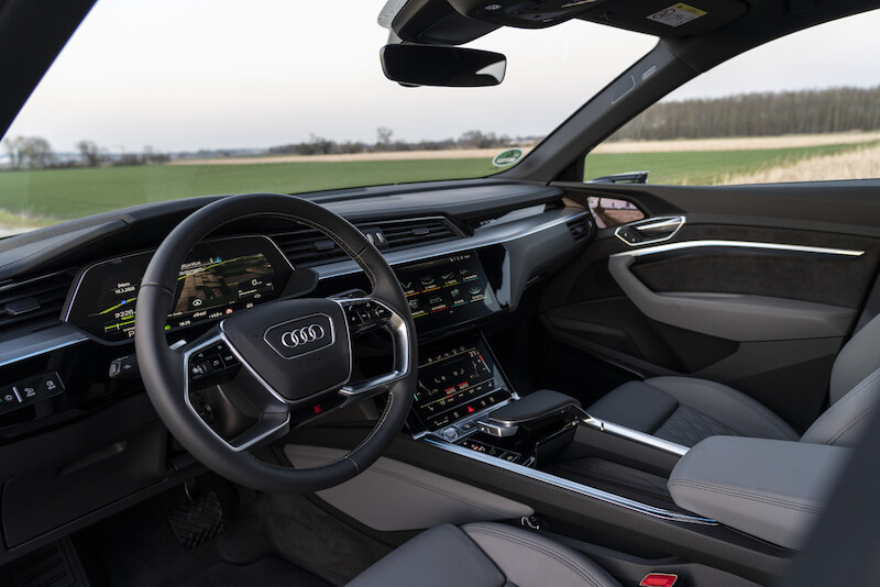 SUV coupé uzupełnia rodzinę pojazdów e-tron: Audi e-tron Sportback
