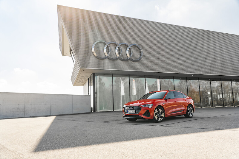 SUV coupé uzupełnia rodzinę pojazdów e-tron: Audi e-tron Sportback