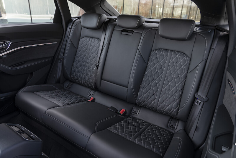 SUV coupé uzupełnia rodzinę pojazdów e-tron: Audi e-tron Sportback