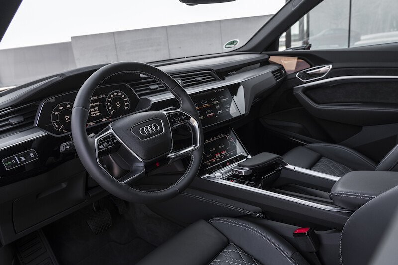 SUV coupé uzupełnia rodzinę pojazdów e-tron: Audi e-tron Sportback