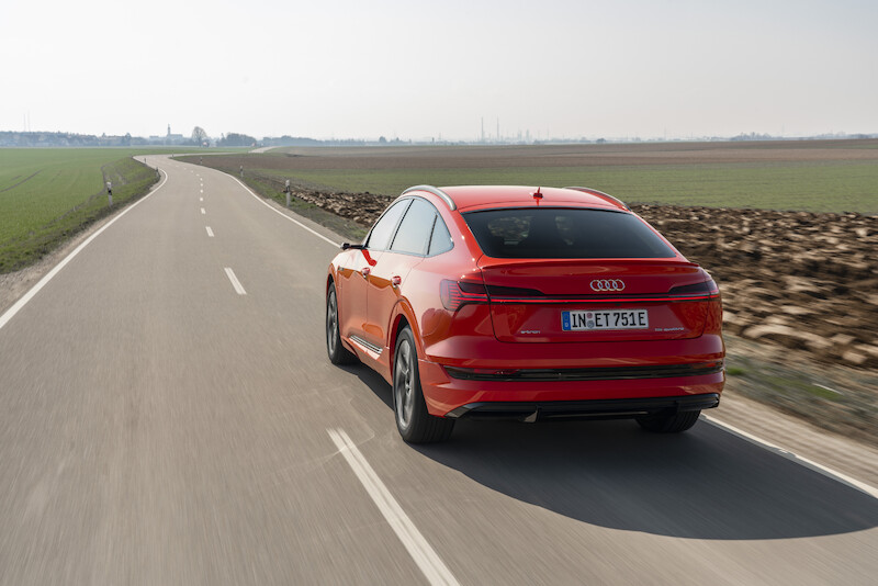 SUV coupé uzupełnia rodzinę pojazdów e-tron: Audi e-tron Sportback