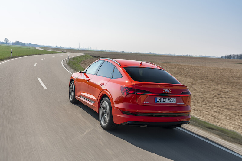 SUV coupé uzupełnia rodzinę pojazdów e-tron: Audi e-tron Sportback