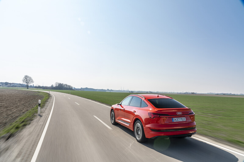 SUV coupé uzupełnia rodzinę pojazdów e-tron: Audi e-tron Sportback