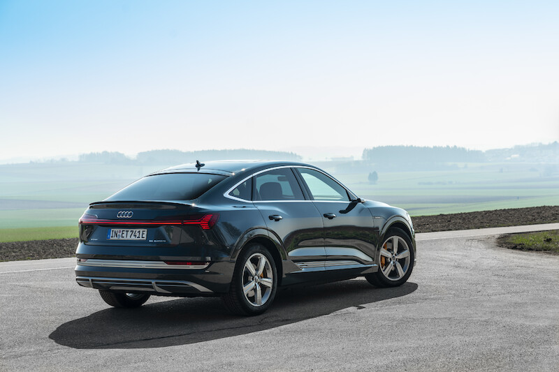 SUV coupé uzupełnia rodzinę pojazdów e-tron: Audi e-tron Sportback