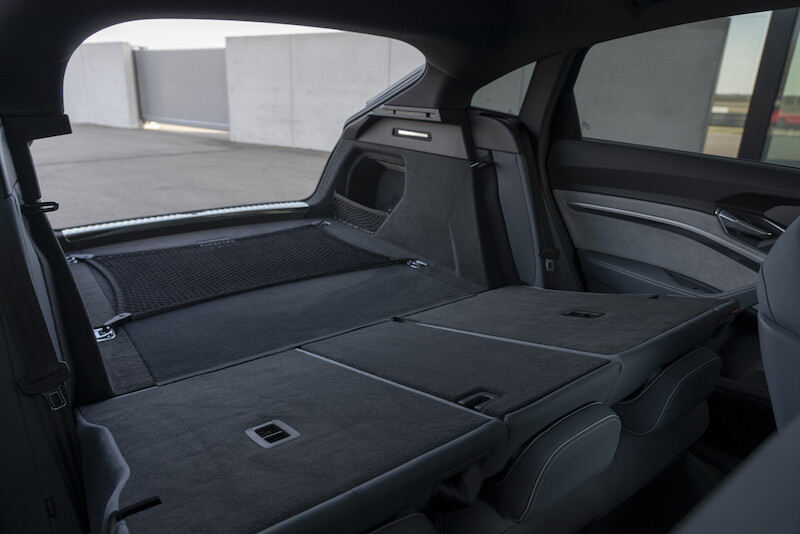 SUV coupé uzupełnia rodzinę pojazdów e-tron: Audi e-tron Sportback