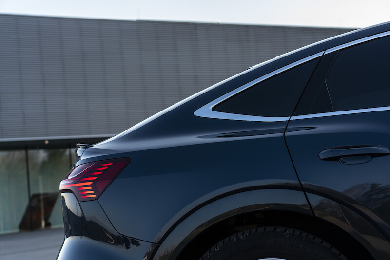 SUV coupé uzupełnia rodzinę pojazdów e-tron: Audi e-tron Sportback