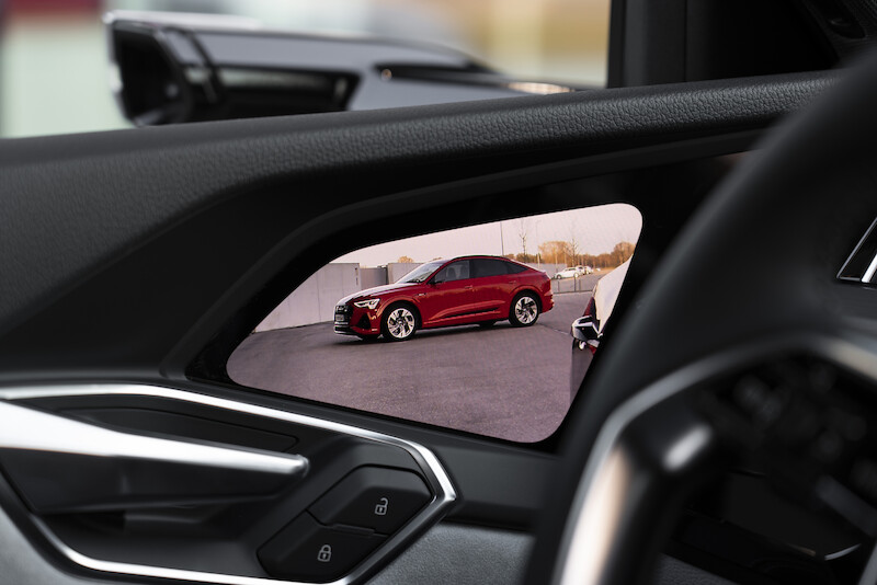 SUV coupé uzupełnia rodzinę pojazdów e-tron: Audi e-tron Sportback