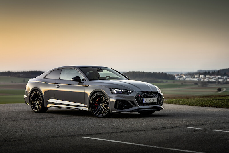 Czysta dynamika w nowej odsłonie: Audi RS 5 Coupé i Audi RS 5 Sportback