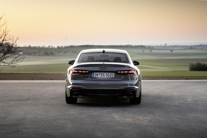 Czysta dynamika w nowej odsłonie: Audi RS 5 Coupé i Audi RS 5 Sportback