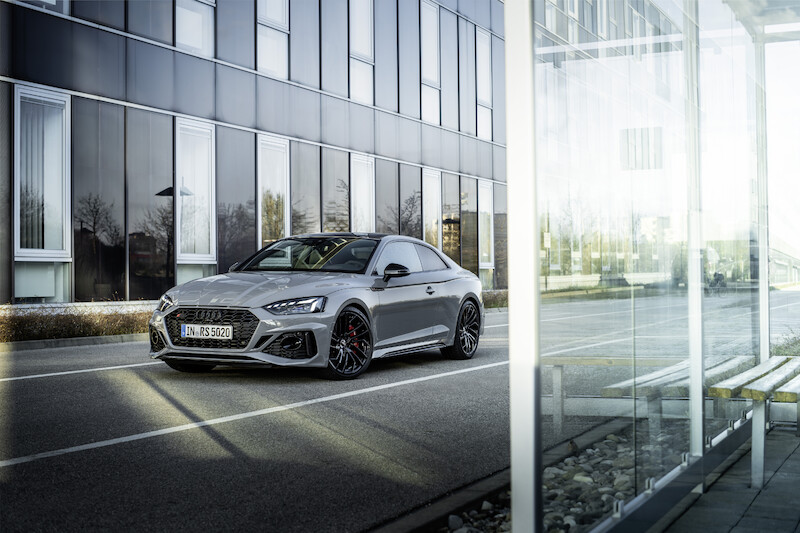 Czysta dynamika w nowej odsłonie: Audi RS 5 Coupé i Audi RS 5 Sportback