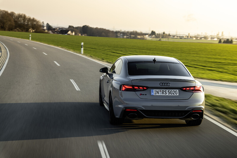 Czysta dynamika w nowej odsłonie: Audi RS 5 Coupé i Audi RS 5 Sportback
