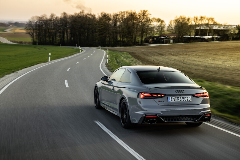 Czysta dynamika w nowej odsłonie: Audi RS 5 Coupé i Audi RS 5 Sportback