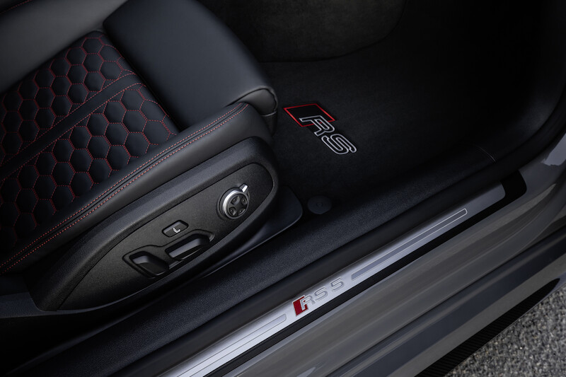 Czysta dynamika w nowej odsłonie: Audi RS 5 Coupé i Audi RS 5 Sportback