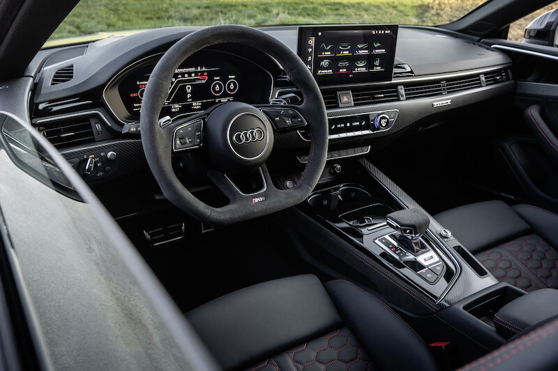 Czysta dynamika w nowej odsłonie: Audi RS 5 Coupé i Audi RS 5 Sportback