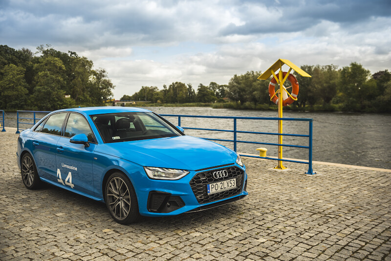 Audi A4 Limousine